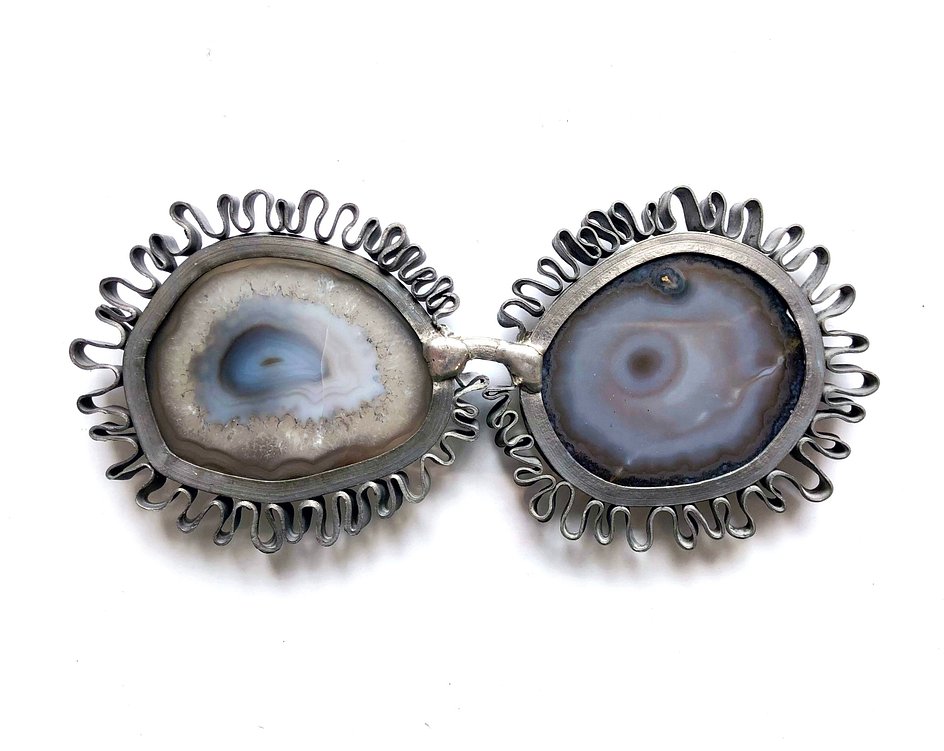 3lex-shute-fetisher-ocular-device2024-agates-lead-9x185x15cm-web-6801279e88ae9