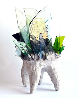Lex Shute_Crown, 2016. Glass, concrete, 26x14x15 cm_web