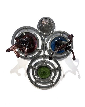Lex Shute_Primodess, 2021. Glass, lead, hammered aluminium, 25x21x10.5cm_web