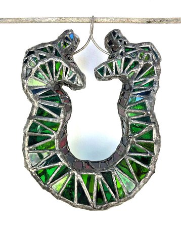 Lex Shute_Serpens, 2025. Stained glass, lead, tin, 15x11x4cm_1_web