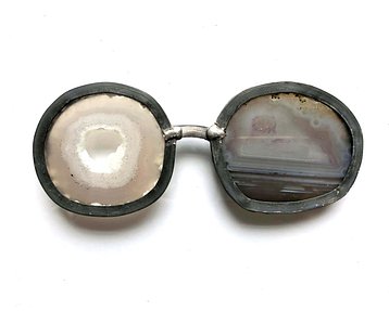 8.Lex Shute_Mysters (Ocular Device), 2024. Agates, lead, 7x16x1cm_web