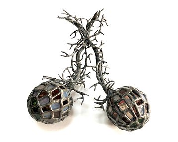 Lex Shute_Seers, 2023_View 2. Stained glass, lead, tin, 17x13.5x7_web