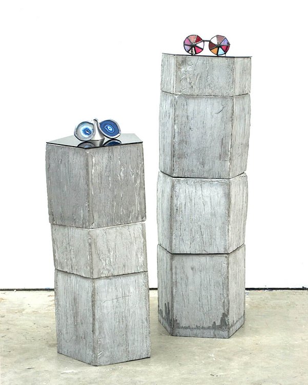 Lex Shute_Ocular Devices on Columns_RCA_web